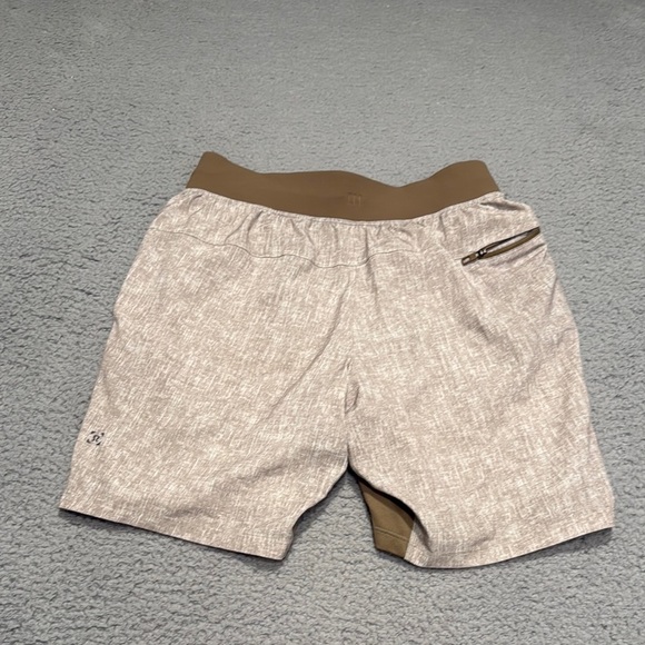 Lululemon T.H.E. Short *Linerless 7"
Sunbleached Frontier Multi  size S - Picture 2 of 4